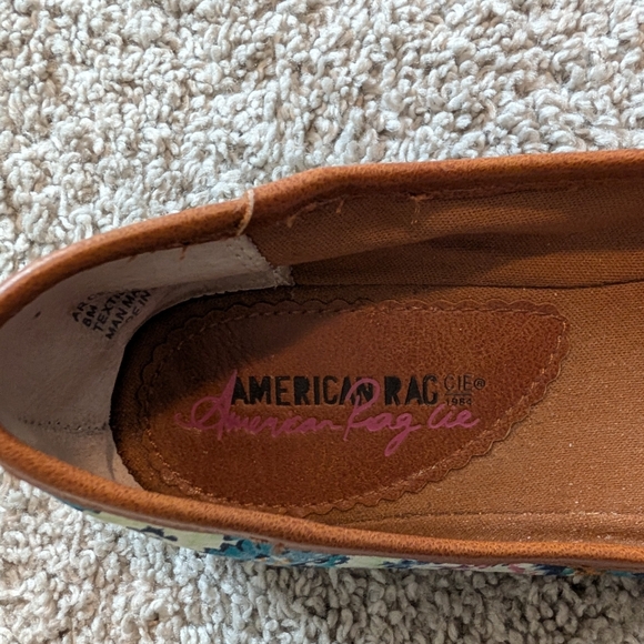 American Rag Flats - Picture 3 of 8